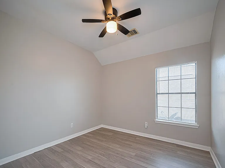 4320 Maggie St #B — Photo 15