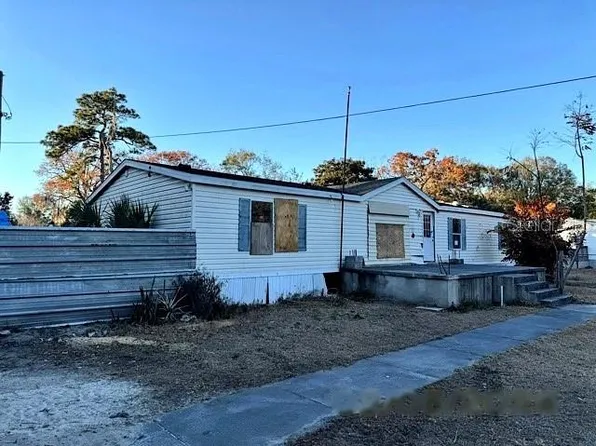 12015 Parkwood St, Hudson, FL 34669