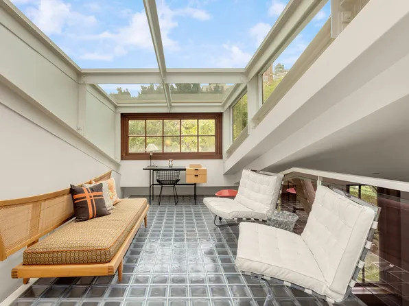 22 Gramercy Park image 13 of 23