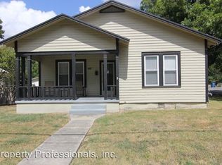 1210 W Mill St, New Braunfels, TX 78130