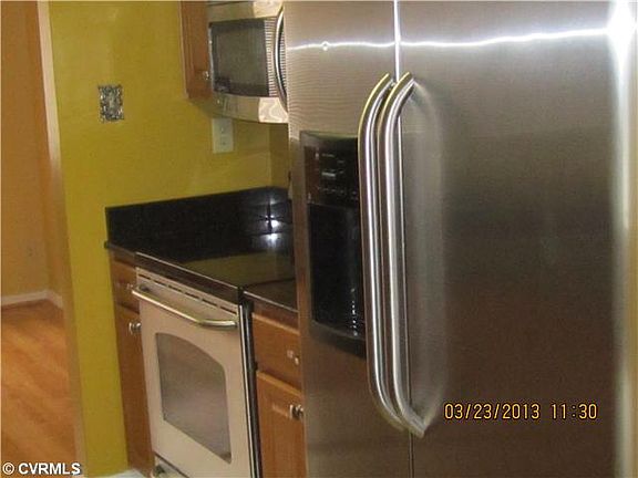 2nd image of 920 Grayfox Cir #920