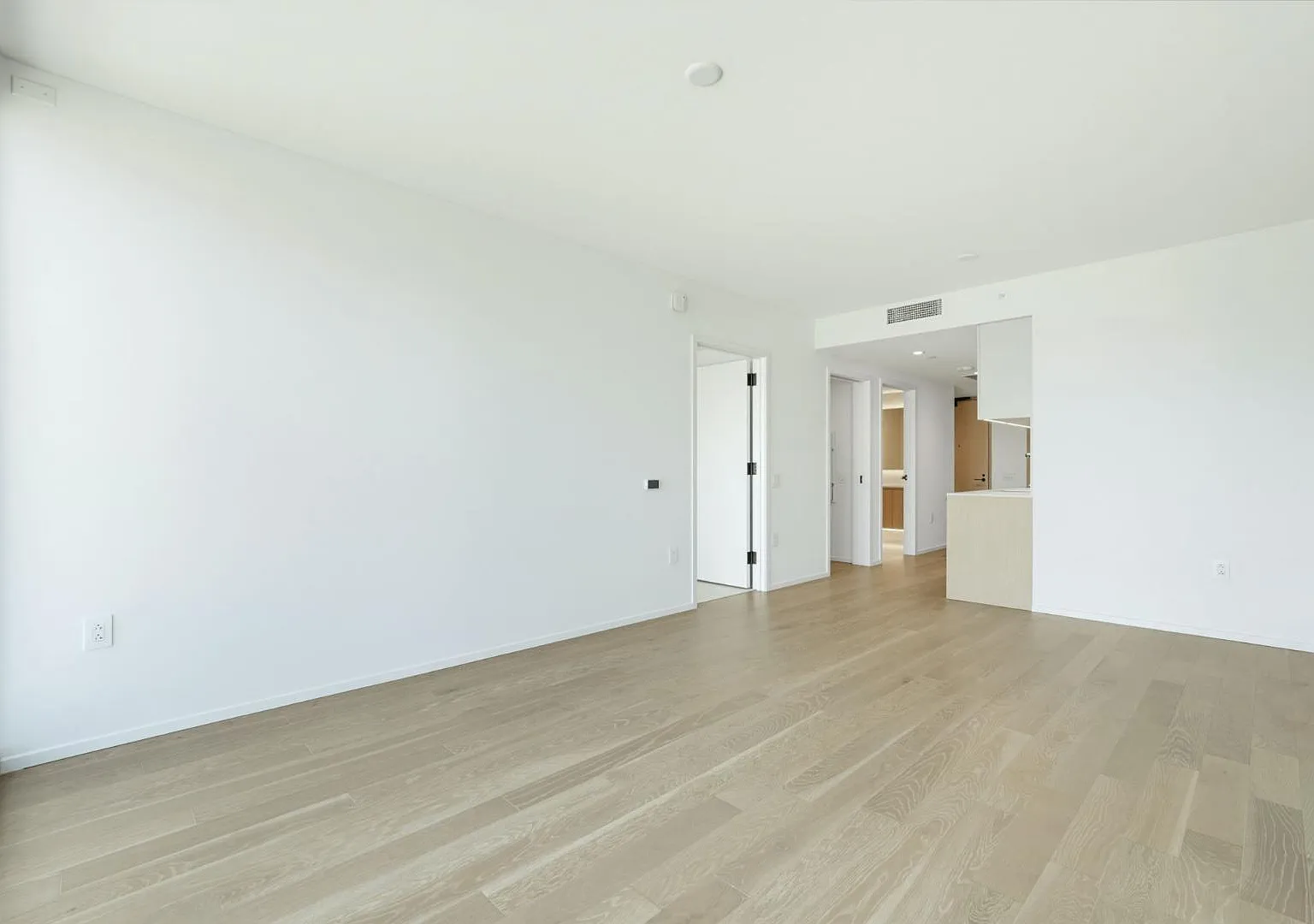 333 Ward Ave - #2305 — Photo 2