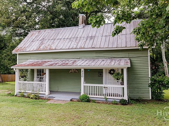 2nd image of 820 Whitehall Road