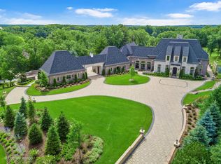 15W181 87th St, Burr Ridge, IL 60527