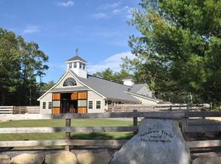 158 North St, Mattapoisett, MA 02739