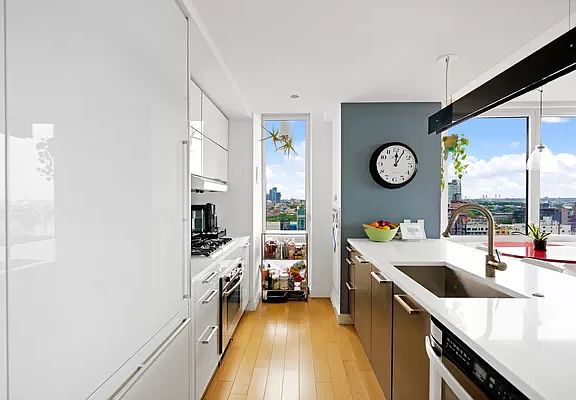 5th image of 22 N 6th St APT 19H