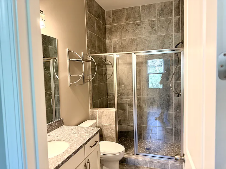 12105 Cameron Dr — Photo 16