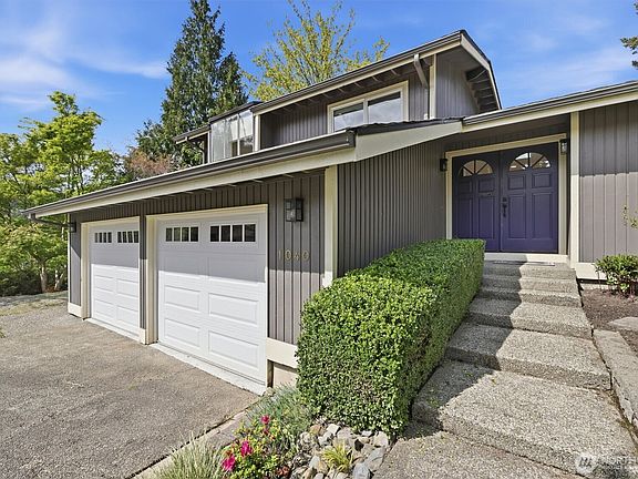 2nd image of 1040 NW Honeywood Place
