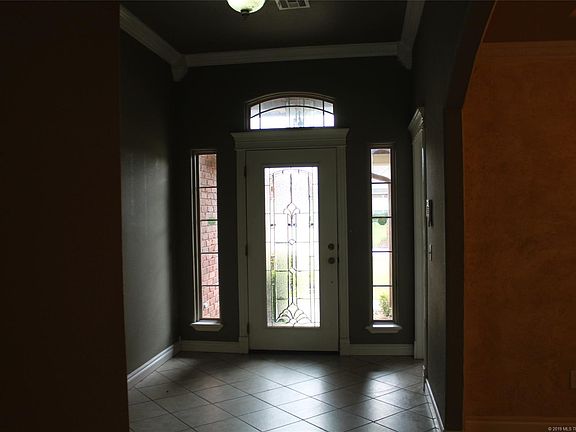 4th image of 1209 Stonegate Ln