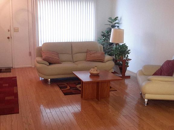4th image of 10309 W Prairie Hills Cir