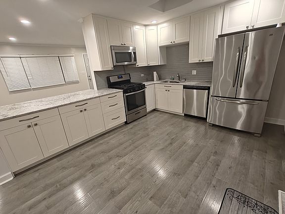 5th image of 18468 W Meadow Ln