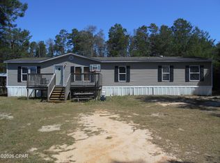 1906 Kingslee Dr, Southport, FL 32409
