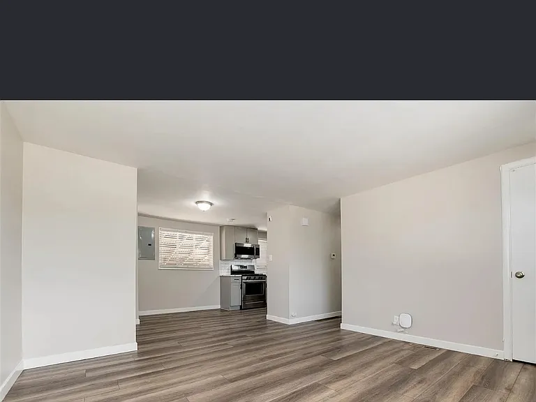 1120 W Oxford Ave — Photo 12
