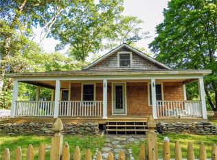 621 Saugatucket Rd, South Kingstown, RI 02879