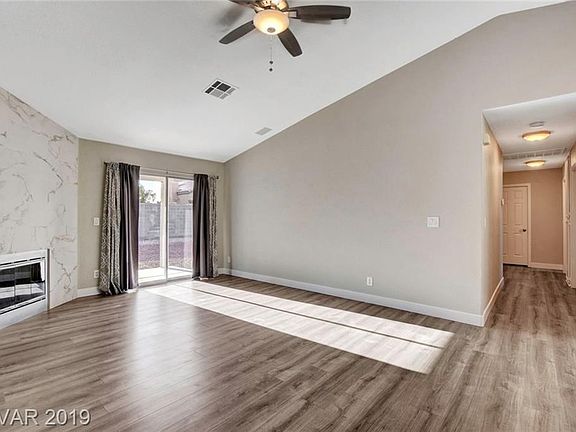 4th image of 4713 Wild Oak Way