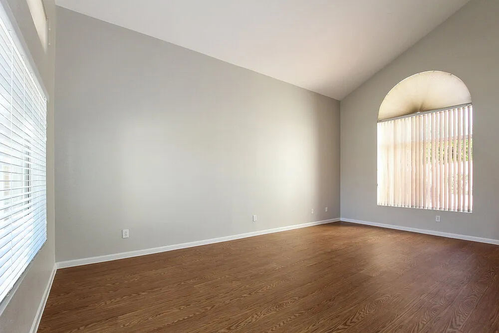 3 bed, 3.0 bath, 2481 sqft, $2,740 — Photo 4