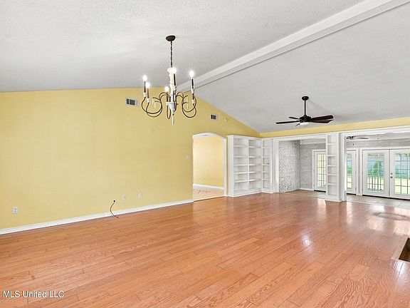 4th image of 89364 Diamondhead Dr E