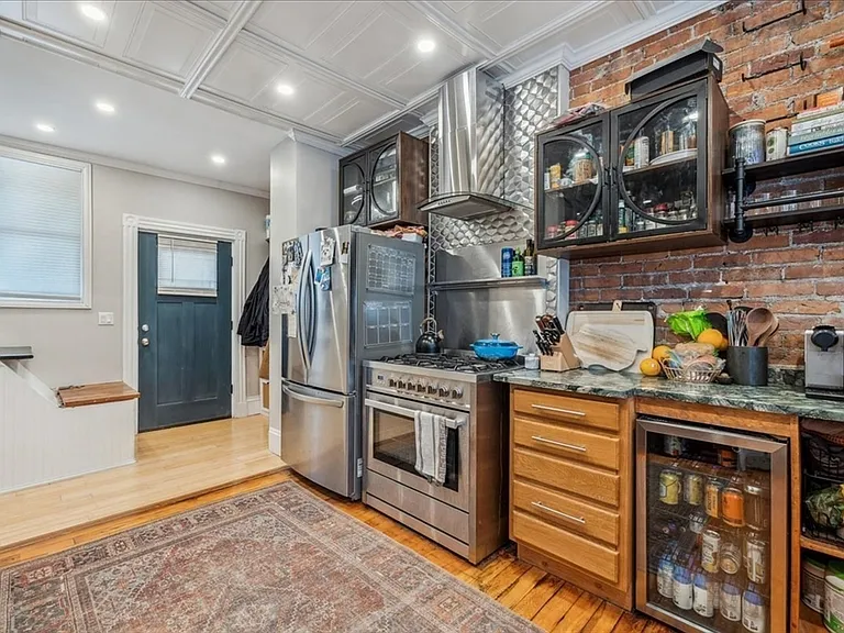 46 Beacon St #1 — Photo 5