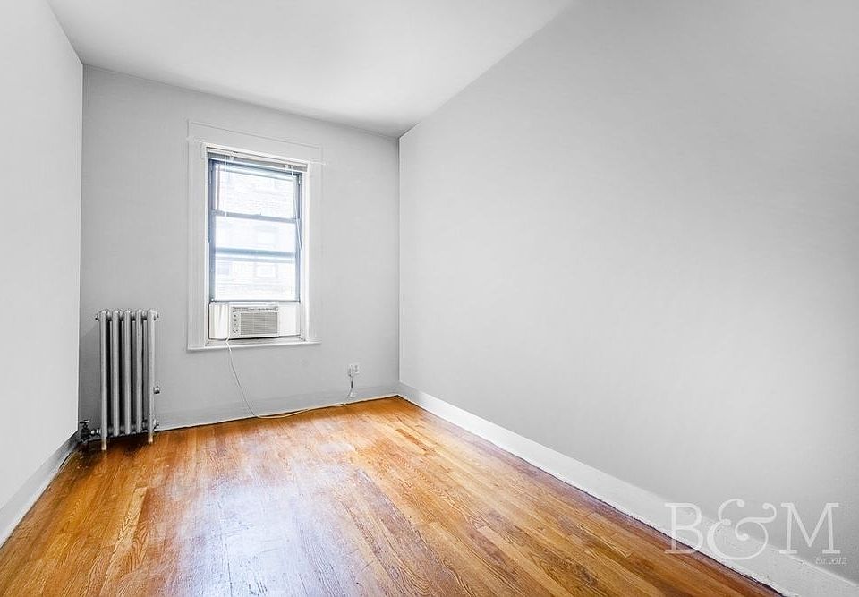 1st image of 4720 48th St APT 1R