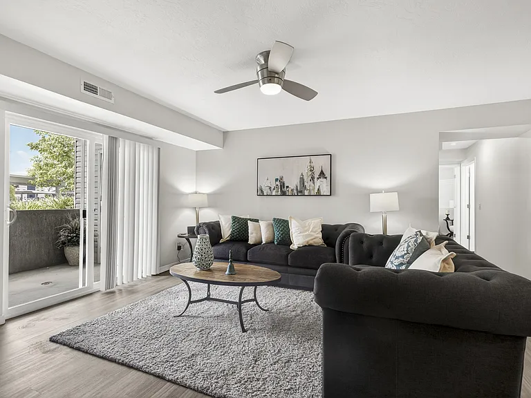 Eagles Landing Apartments — Photo 36