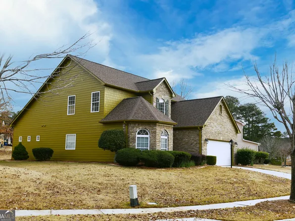 6383 Edgewater Cv, Fairburn, GA 30213