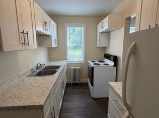 421 E Honeywell Ave, Hoopeston, IL 60942