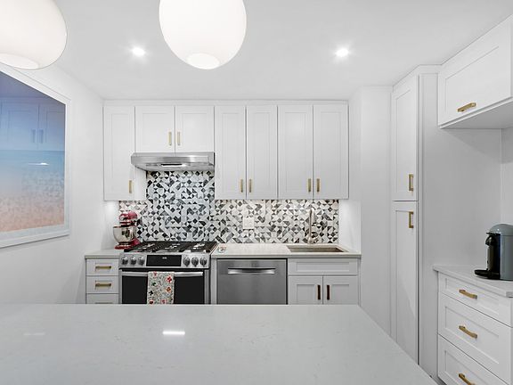 4th image of 235 E 87th St APT 6D
