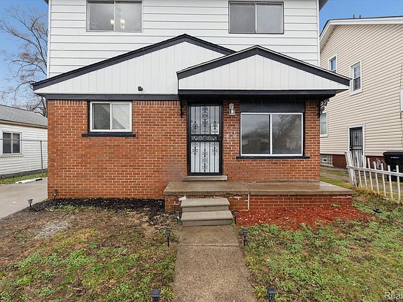 5th image of 18821 Albany St