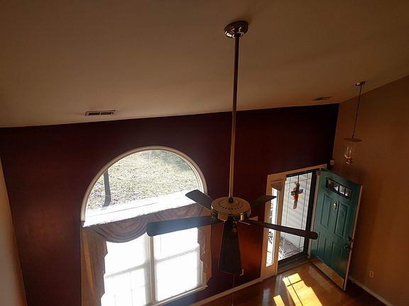 4th image of 11009 Old Cheshire Ln