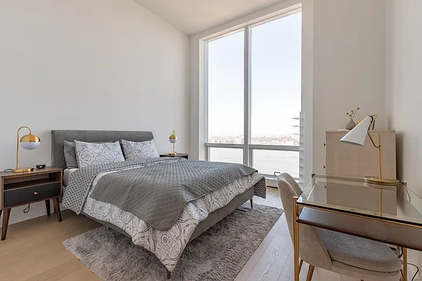Rented by Compass | media 40