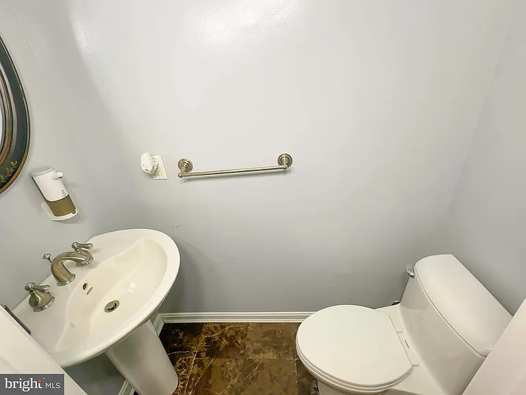 1632 Briarview Ct #50 — Photo 25