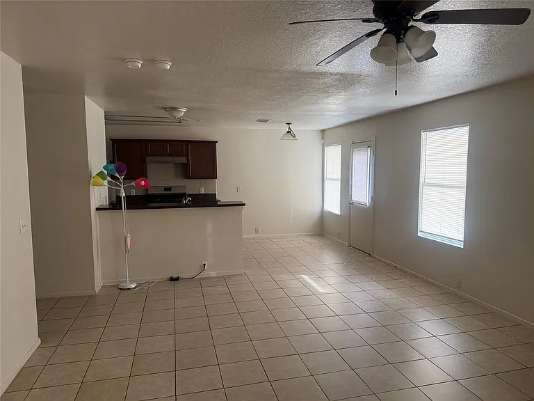 3434 Dartmouth Field Ln — Photo 3