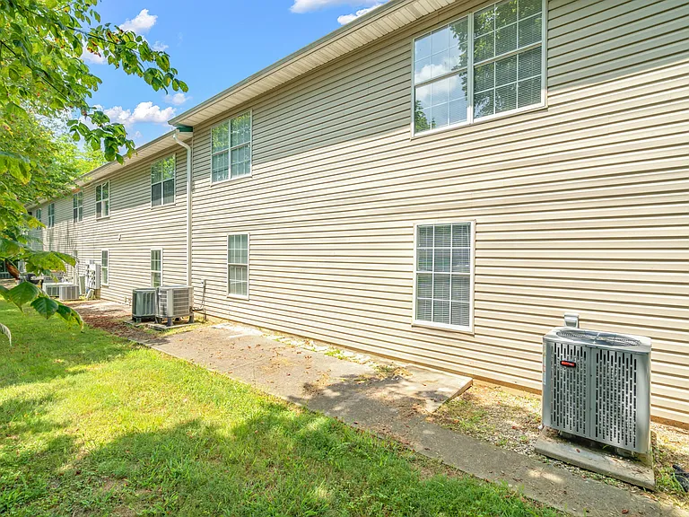 1210 Pin Oak Dr — Photo 20