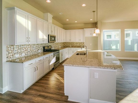 The Andora - Kitchen