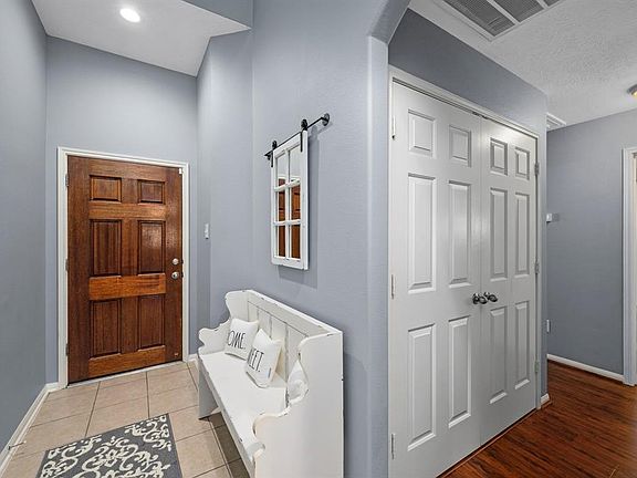 5th image of 7508 Waterlilly Ln
