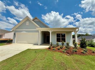 2407 Naples St, Hoschton, GA 30548