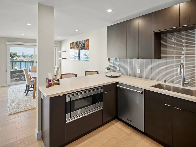 8 Antigua Ct — Photo 12