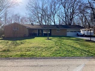 114 Crest Dr, Beaver, PA