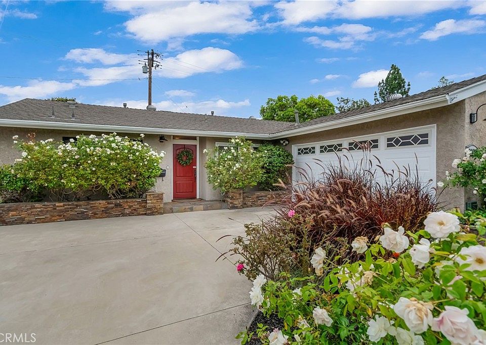1st image of 10490 Carlotta Ave