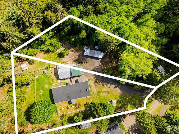 3rd image of 142 E Tahuya Drive