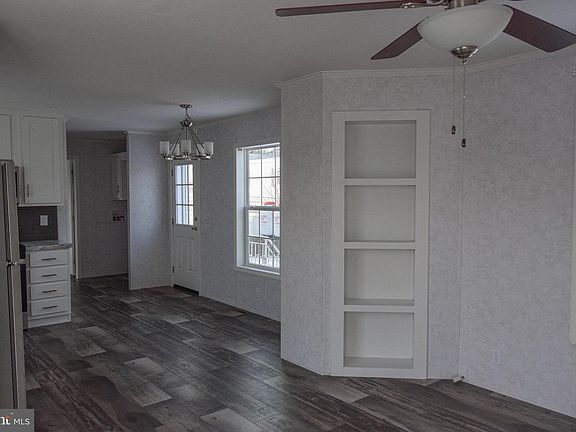 5th image of 81 Valley View Rd