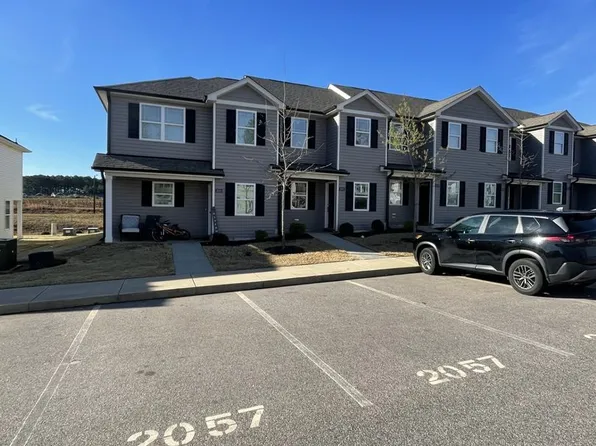 2057 Wiggins Village Dr, Youngsville, NC 27596