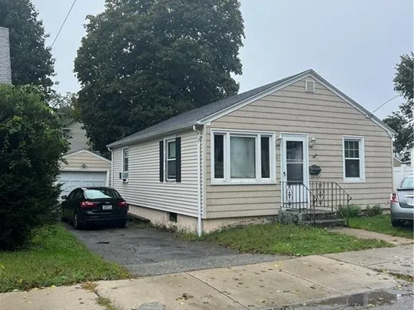 31 Westcott Ave, Providence, RI 02909