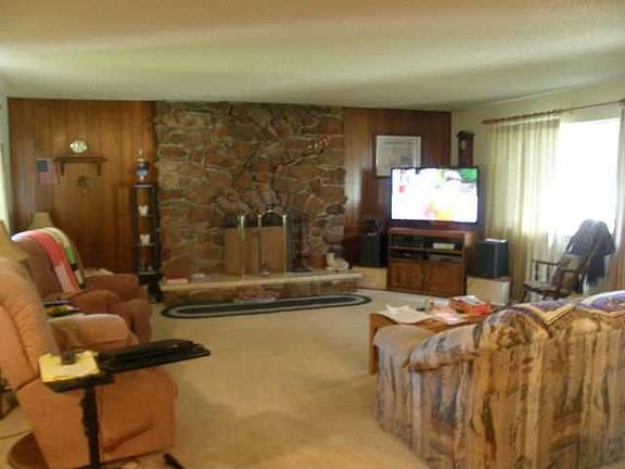 2nd image of 421 W 21st Ave