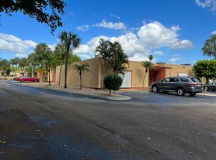 15555 Cairnryan Ct, Miami Lakes, FL 33014