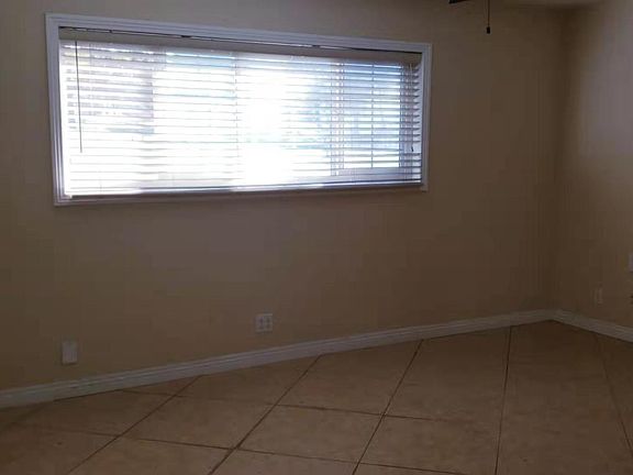 4th image of 631 S Orange Ave