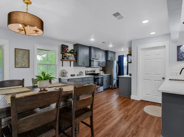 420 E Burrell St, Denison, TX 75021