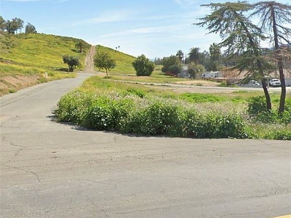 3rd image of 0 Riverside Dr