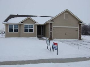 5512 Durant St, Ames, IA 50014