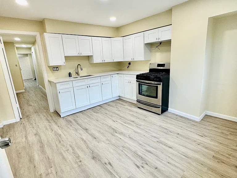 76 Greenville Ave #1 — Photo 7